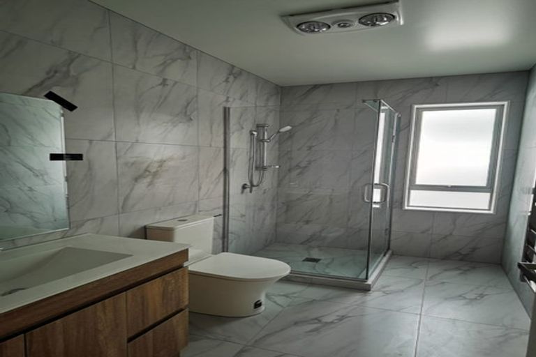 Photo of property in 25a Lillian Place, Orewa, 0931