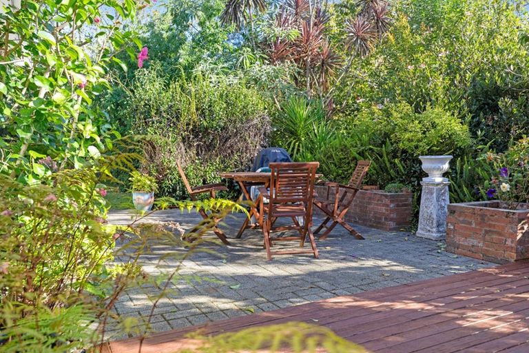 Photo of property in 27 Glen Terrace, Te Puke, 3119