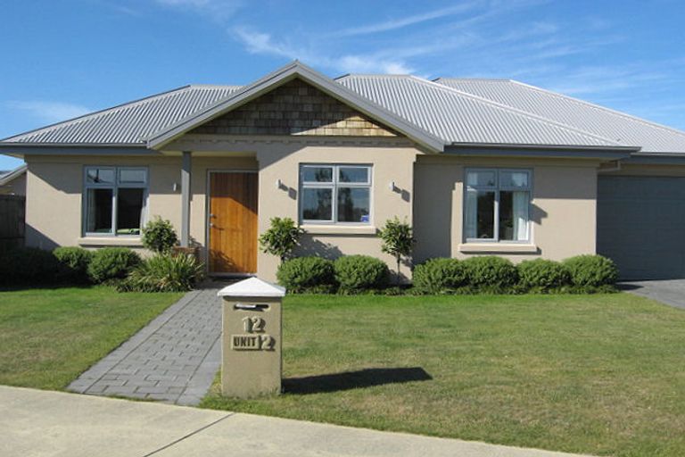 Photo of property in 1/12 Mounter Avenue, Northwood, Christchurch, 8051