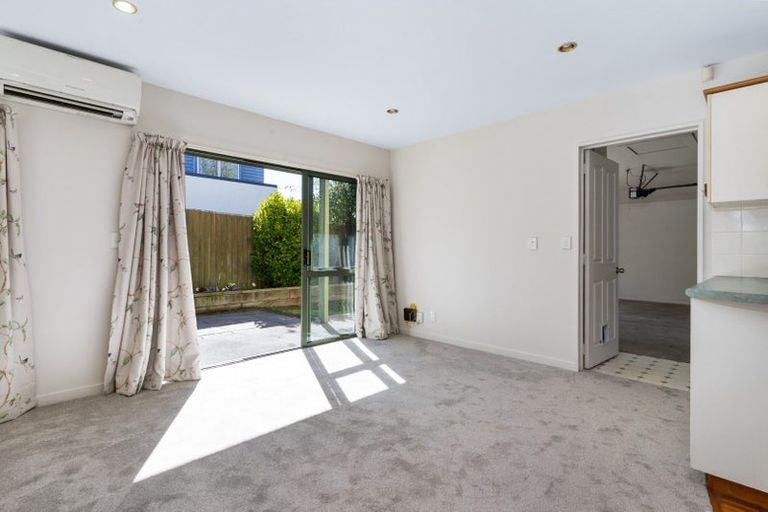 Photo of property in 533a Barbadoes Street, Edgeware, Christchurch, 8013