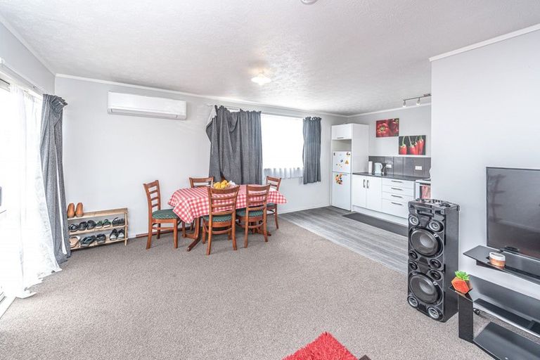 Photo of property in 17 Lee Street, Castlecliff, Whanganui, 4501