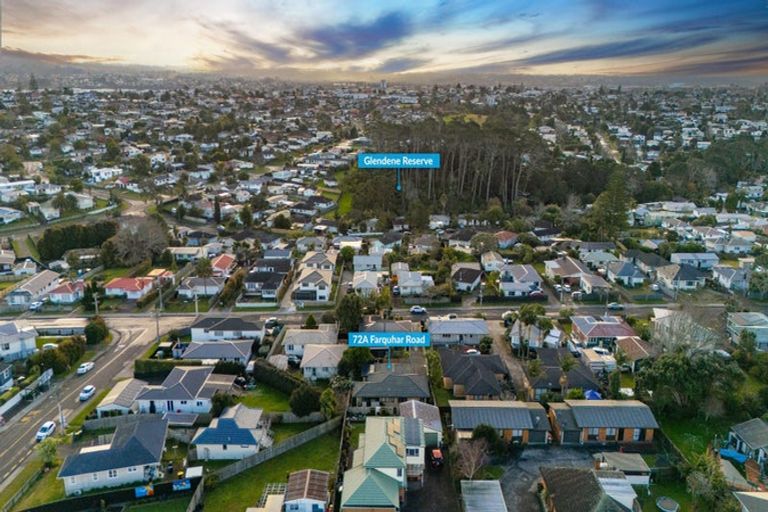 Photo of property in 72a Farquhar Road, Glendene, Auckland, 0602