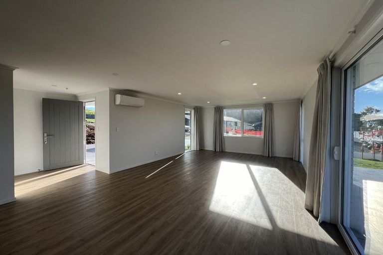 Photo of property in 72 Rock Ridge Drive, Te Kamo, Whangarei, 0112