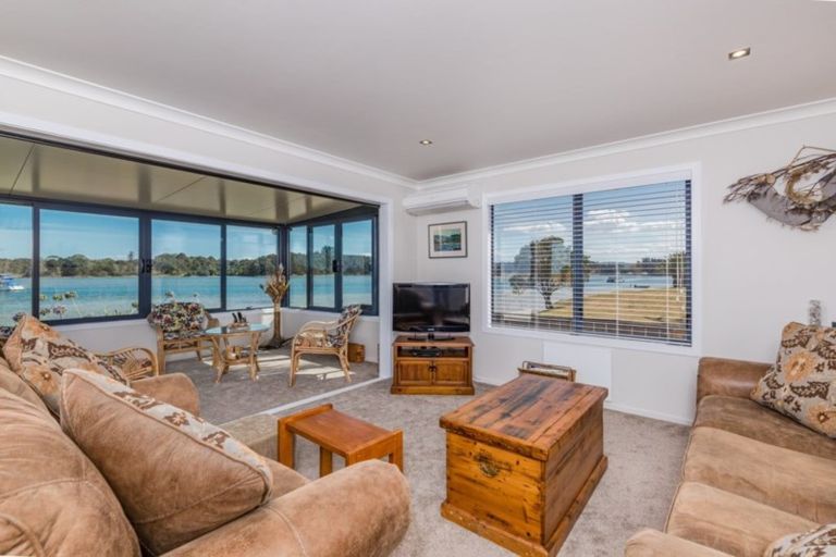 Photo of property in 17 Papaka Road, Ngunguru, Whangarei, 0173
