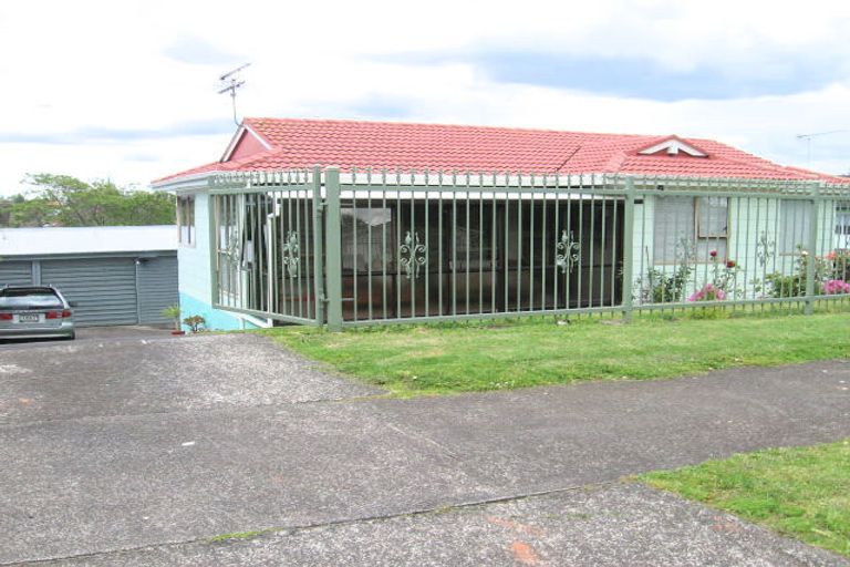 Photo of property in 45 Catkin Crescent, Papatoetoe, Auckland, 2025