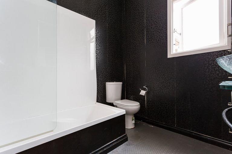 Photo of property in 94 Victoria Road, Saint Kilda, Dunedin, 9012