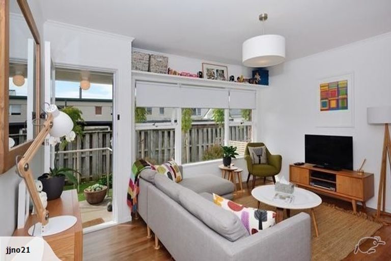 Photo of property in 3/17 Saltburn Road, Milford, Auckland, 0620