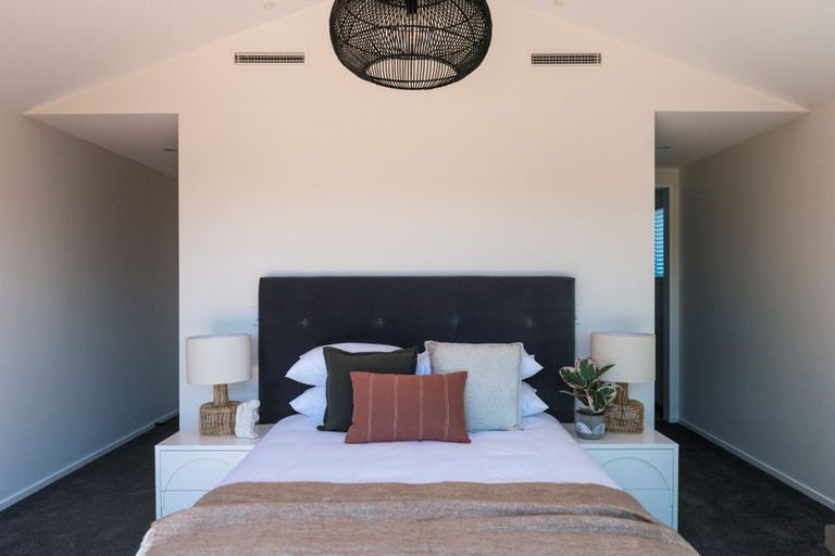 Photo of property in 17 Finstock Way, Rolleston, 7614