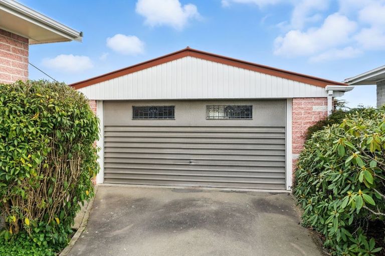 Photo of property in 70 Daniels Road, Redwood, Christchurch, 8051