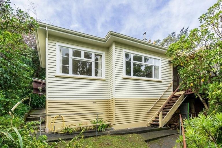 Photo of property in 74 Valley Road, Cashmere, Christchurch, 8022