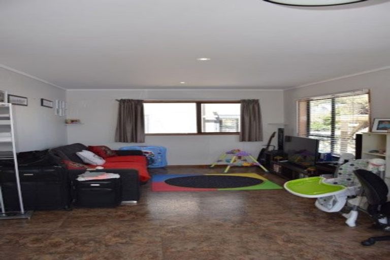 Photo of property in 53a Brandon Road, Glen Eden, Auckland, 0602