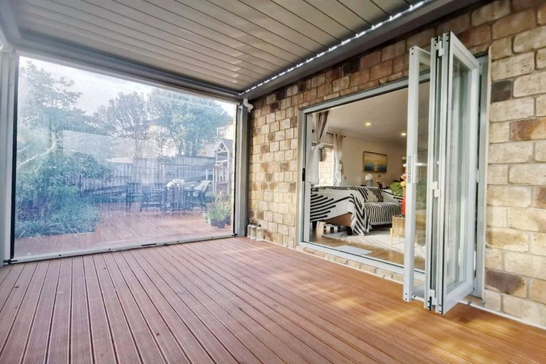 Photo of property in 5 Laurel Oak Drive, Schnapper Rock, Auckland, 0632