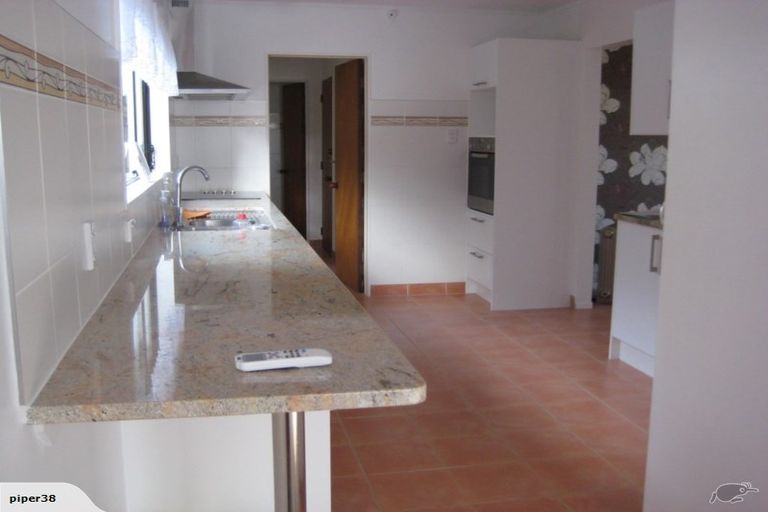 Photo of property in 75 Kennedy Avenue, Forrest Hill, Auckland, 0620