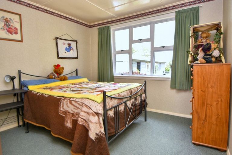 Photo of property in 93 Pembroke Street, Carterton, 5713