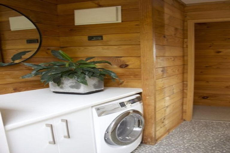 Photo of property in 47 Stillwater Crescent, Stillwater, Silverdale, 0993