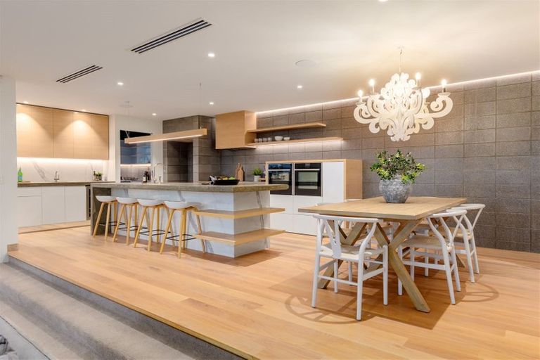 Photo of property in 6 Gazelle Lane, Redcliffs, Christchurch, 8081