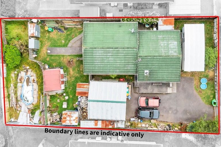 Photo of property in 56 Tabitha Crescent, Henderson, Auckland, 0612