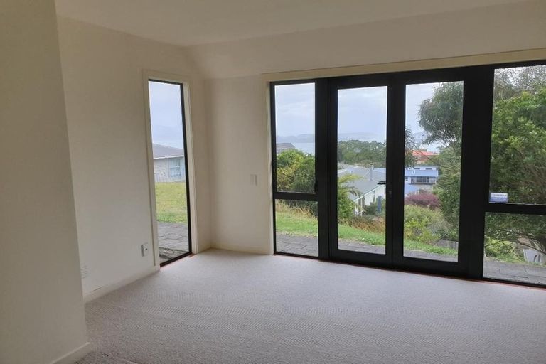 Photo of property in 7 Imran Terrace, Khandallah, Wellington, 6035