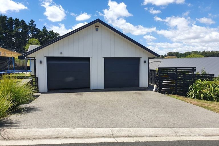 Photo of property in 14 Stile Place, Pukekohe, 2120