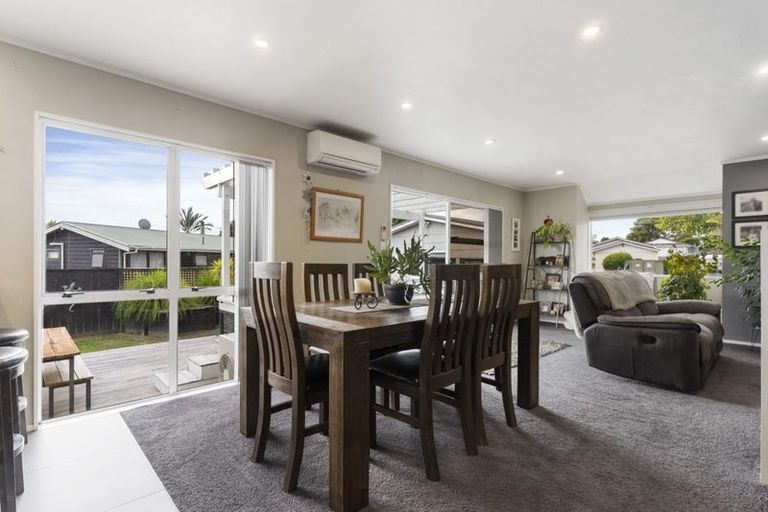 Photo of property in 148 Carnoustie Drive, Wattle Downs, Auckland, 2103
