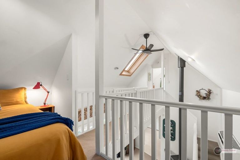 Photo of property in 166 Seddon Street, Naenae, Lower Hutt, 5011