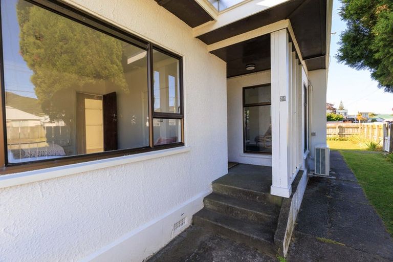 Photo of property in 23 Meadows Avenue, Waiwhetu, Lower Hutt, 5010