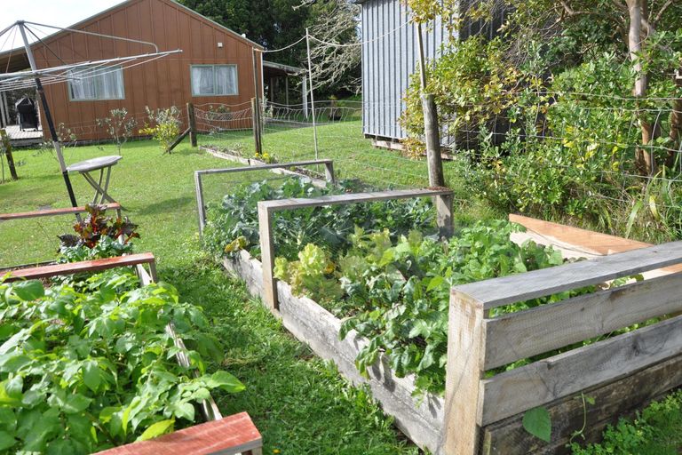 Photo of property in 111 Woodcocks Road, Warkworth, 0910