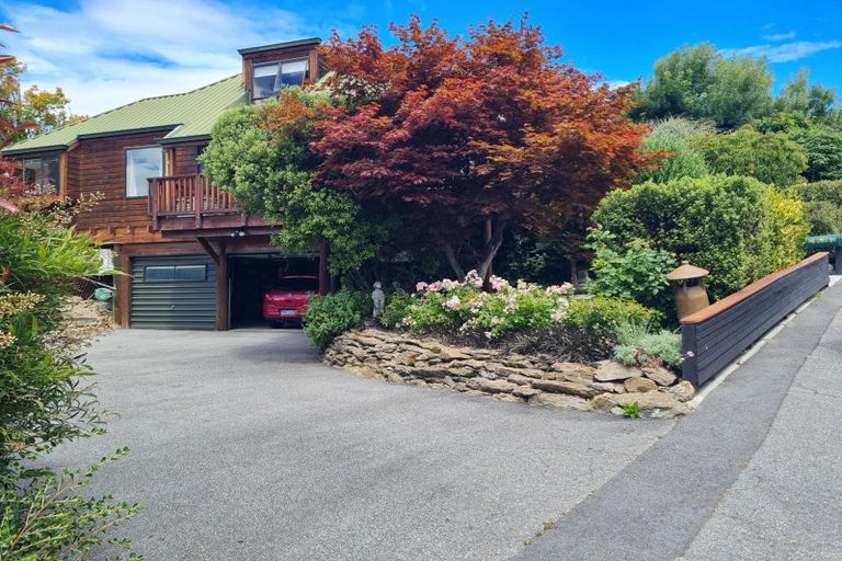 Photo of property in 1 Craig Place, Bridge Hill, Alexandra, 9320