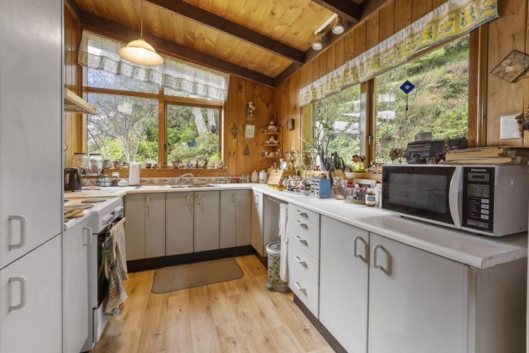 Photo of property in 298 Moores Valley Road, Wainuiomata, 5373