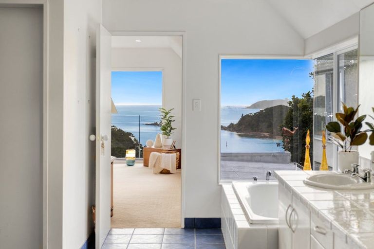 Photo of property in 37 Bayview Road, Paihia, 0200