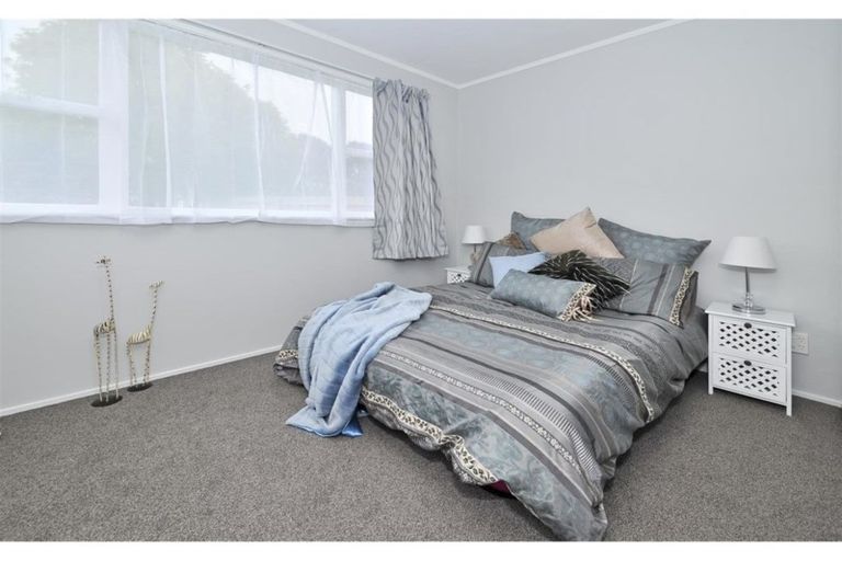 Photo of property in 2/51 Eddowes Street, Manurewa, Auckland, 2102