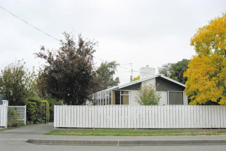 Photo of property in 83 Grove Street, Tinwald, Ashburton, 7700