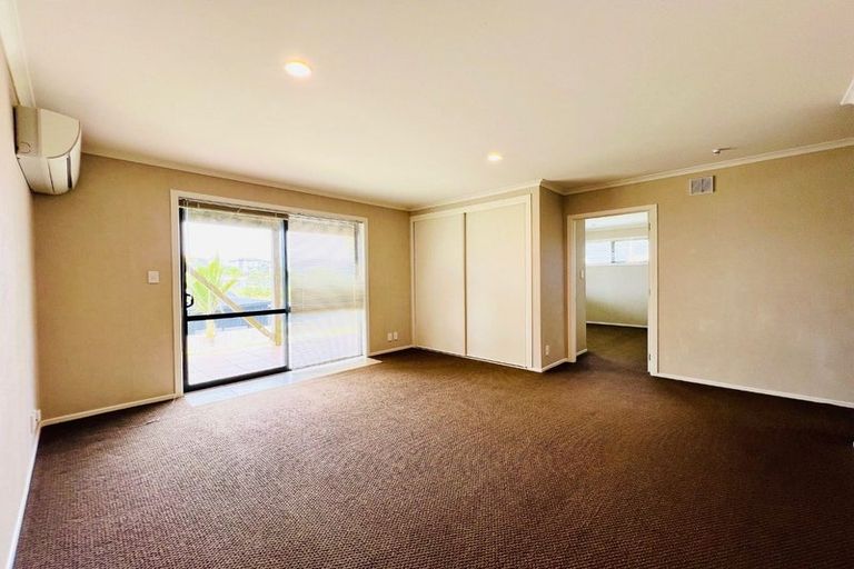 Photo of property in 30 Toomer Place, Beachlands, Auckland, 2018