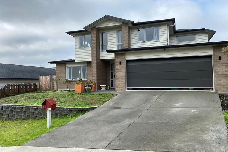 Photo of property in 15 Skipjack Pass, Silverdale, 0932