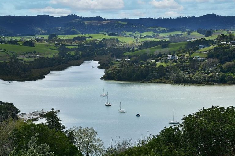 Photo of property in 4 Kanuka Road, Sandspit, Warkworth, 0982