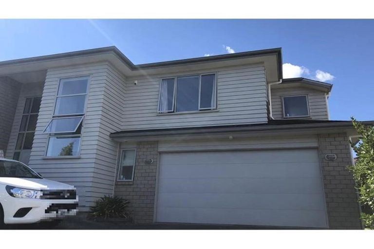 Photo of property in 25 Andy Crescent, Flat Bush, Auckland, 2016