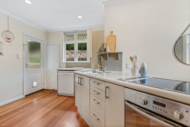 Photo of property in 25 Mccoll Street, Vogeltown, Wellington, 6021