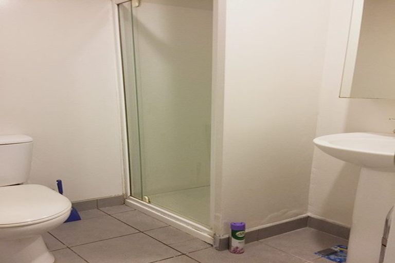 Property details for Harvard On Hobson Apartments, 1a/147 Hobson Street