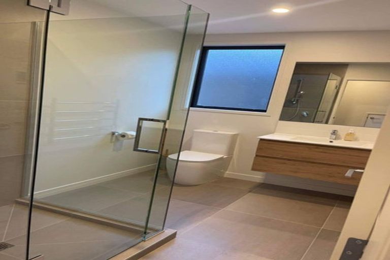 Photo of property in 37 Mulholland Drive, Jacks Point, 9371