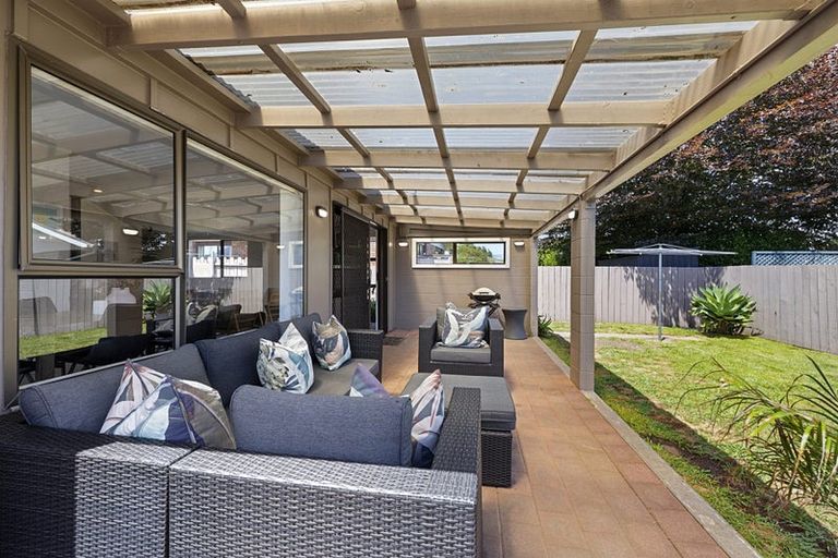 Photo of property in 115 Heta Road, Highlands Park, New Plymouth, 4312