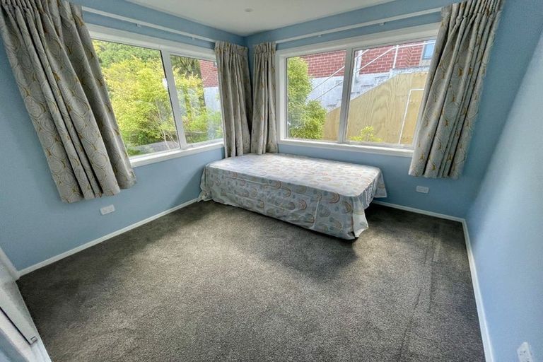 Photo of property in 15 Dowse Drive, Maungaraki, Lower Hutt, 5010