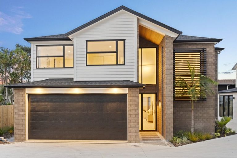 Photo of property in 35a Corunna Road, Milford, Auckland, 0620