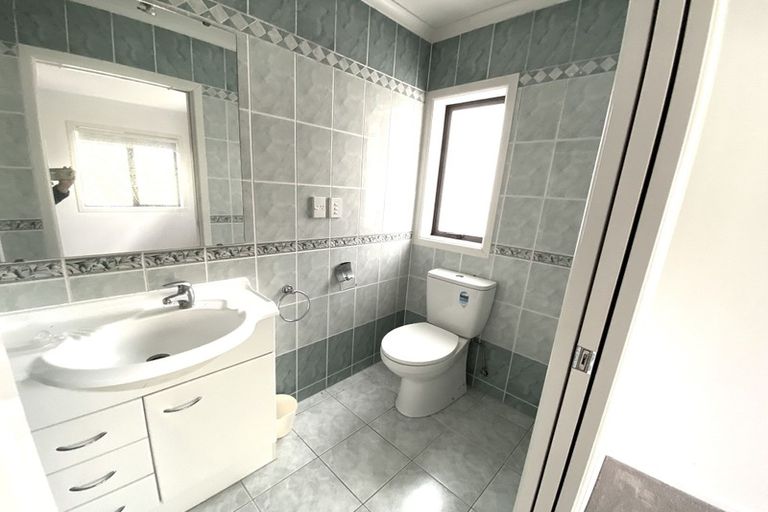 Photo of property in 78 Huntington Drive, Huntington Park, Auckland, 2013