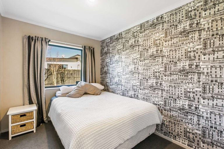 Photo of property in 28 Carroll Place, Owhata, Rotorua, 3010