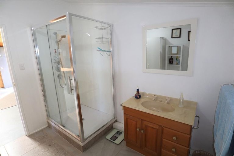 Photo of property in 11 West Coast Road, Te Kopuru, 0391