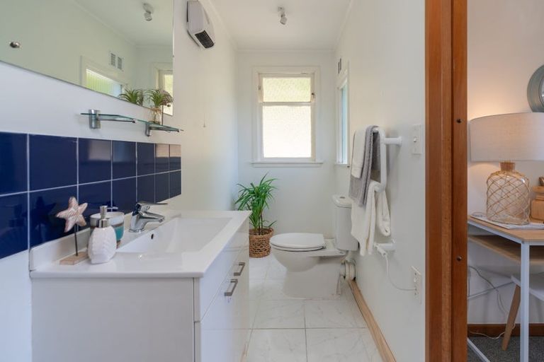 Photo of property in 84 Cluny Road, Plimmerton, Porirua, 5026