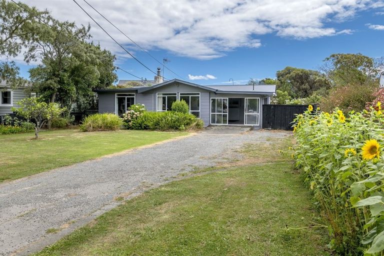 Photo of property in 72 Parata Street, Waikanae, 5036