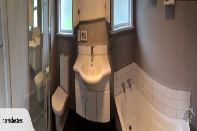 Photo of property in 54 Batchelor Street, Newlands, Wellington, 6037