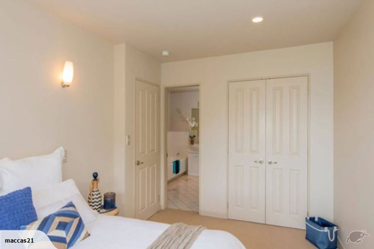 Photo of property in 92b Homebush Road, Khandallah, Wellington, 6035