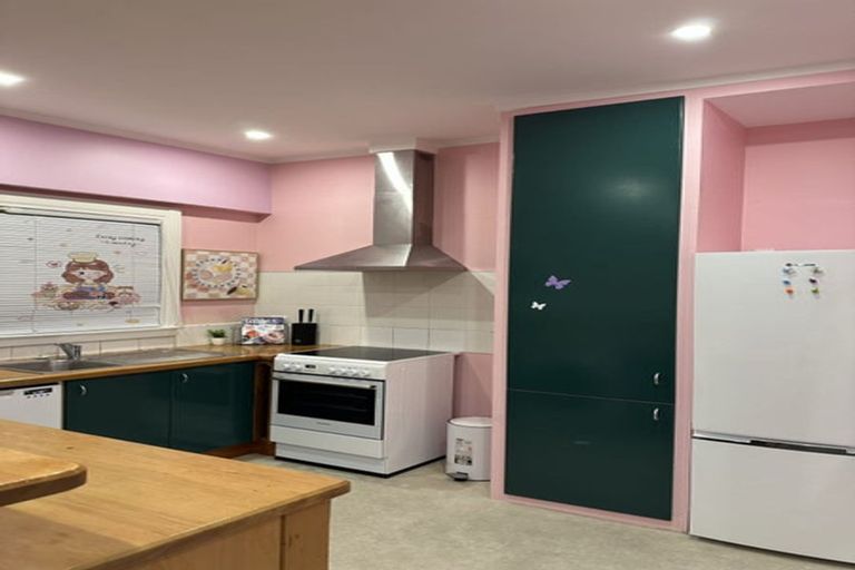 Photo of property in Zena Court, 4/11 Dufferin Street, Mount Victoria, Wellington, 6021